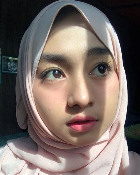 <b>Bokep</b> Ngewe MissHijabHyper Jilbab Pink Batik. . Bokep indonesia hijab